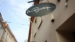 7 metus sėkmingai veikiantis La Boutique drabužių butikas Vilniaus centre