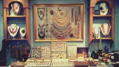 Parduodamas verslas prekyba gintarais Londone Camden Town turguje