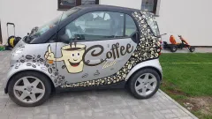 Kavos mašina su įranga