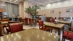 Parduodama VEIKIANTI KAVINĖS VEIKLA Vilniaus centre,  sankirtoje su Gedimino pr.