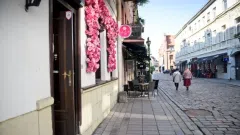 Parduodama kosmetikos parduotuvė - 2