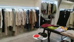 Parduodama drabužių verslas/parduotuvė