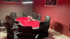 Parduodama pokerio baras - 2