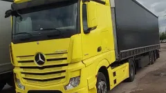Transporto įmonė su vilkikais ir klientais