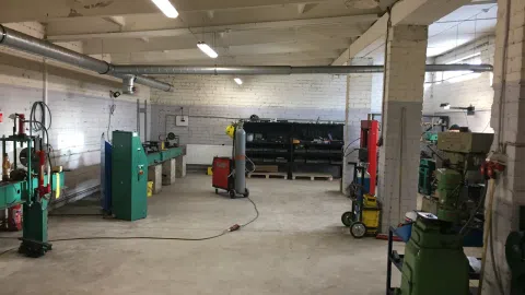 Parduodamas kardaninių velenų remonto baras - 1