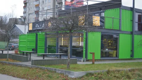 Parduodama puiki vieta verslui vystyti/plėstis. Pilnai įrengta kavinė su pastatu ir visa įranga. - 1