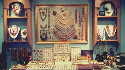 Parduodamas verslas prekyba gintarais Londone Camden Town turguje - 1
