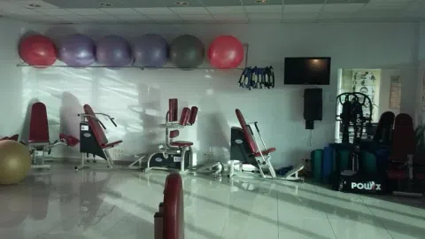 Moterų sporto klubas - 1