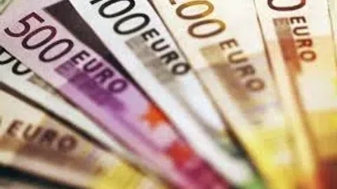 Vartojimo kredito davėjo licenciją turinti įmonė - 1