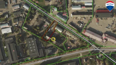 Parduodamas 335 m2 ploto pastatas sandėliavimui - gamybai J. Janonio g. 2A. Patalpos yra judrioje miesto vietoje Panevėžio pramoniniame rajone. Įvažiavimas iš Pušaloto gatvės pro vartus. - 1