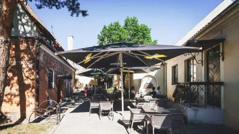 Kavinė senamiestyje Folkas - 1
