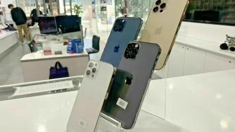 Apple iPhone 12 Pro Max 256GB - 1