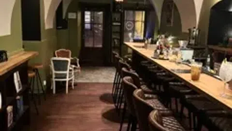 Parduodamas jaukus kokteilių baras Vilniaus senamiestyje - 1