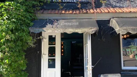 Baras "Vijokliai beer garden" - 1