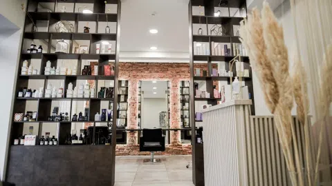 Parduodu stilingai įrengtą grožio saloną - Jūsų darbui - 1
