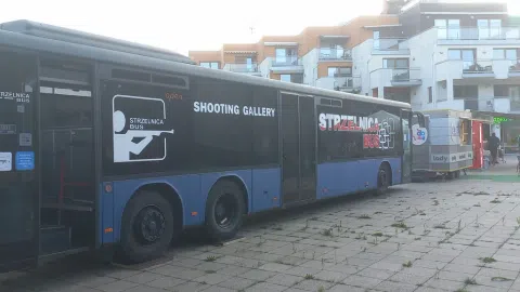 BUS šaudykla - paruoštas verslas su mobilia šaudykla - 1