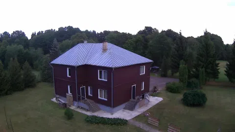 Parduodama didelė kaimo sodyba gyvenimui, poilsiui ir verslui! - 1