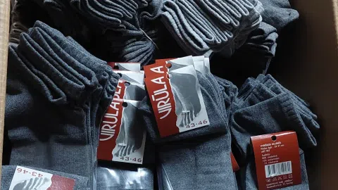 Kojinių gamybos įrengimai, kojinės, lininiai siūlai - 1