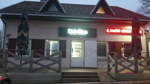 Parduodama maisto prekių parduotuvė su 24/7 alkoholio licencija - 1