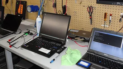 Parduodama kompiuterių, telefonų remonto įmonė su trimis domenais/parduotuve - 1