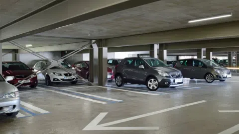 Pardavimas uždarytas automobilių stovėjimo aikštelė automobilių komercinio centro Tenerifės pietuose - Ispanija - 1