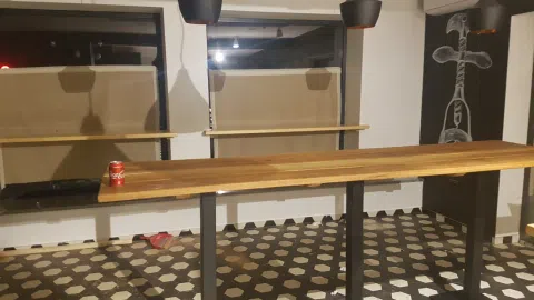 Parduodamas stilingas baras siūlantis itin kokybišką maistą - 1