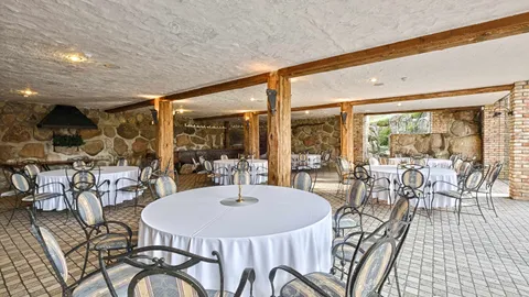 "Akmeninė užeiga" Trakų raj. poilsio kompleksas - parduodamas veikiantis verslas.