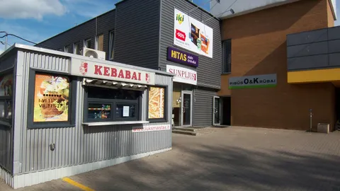 Parduodamas UAB LIUKS MAISTAS, kartu su paviljonu, komercinei veiklai.