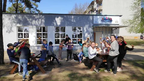 Skubiai-veikianti greito maisto Užkandinė,kebabinė