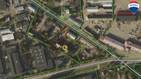 Parduodamas 335 m2 ploto pastatas sandėliavimui - gamybai J. Janonio g. 2A. Patalpos yra judrioje miesto vietoje Panevėžio pramoniniame rajone. Įvažiavimas iš Pušaloto gatvės pro vartus.