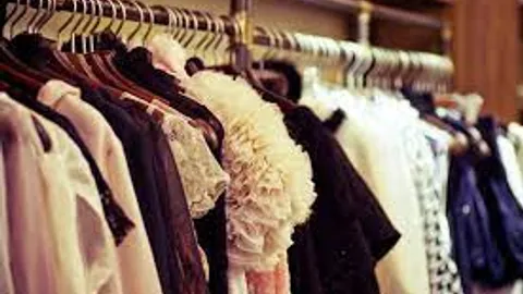 Parduodama drabužių parduotuvė/butikėlis