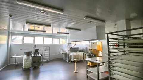 PARDUODAMAS PELNINGAI VEIKIANTIS ŠALDYTOS PRODUKCIJOS GAMYBOS VERSLAS, ĮSKAITANT NEKILNOJAMĄ TURTĄ, ĮRANGĄ, LICENCIJAS, DARBUOTOJUS, KONTAKTUS, SUTARTIS SU PREKYBOS TINKLAIS.