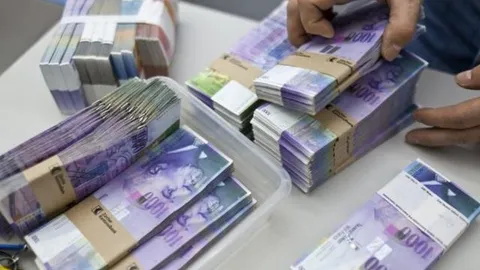 Paskolos pasiūlymas tarp rimtų ir greitų asmenų per 48 valandas