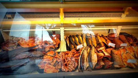 Parduodu pelningai dirbančią Žuvies rūkyklą Druskininkuose