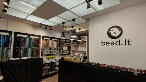 Parduodamas aukštą maržingumą turintis ir pelningai veikiantis papuošalų ir papuošalų gamybos priemonių verslas