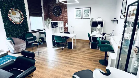 Grožio studijos "BLOOM" pardavimas su nuomos sutartimi