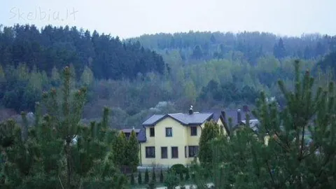 Parduodu arba nuomuoju sodybos pastatus su zeme