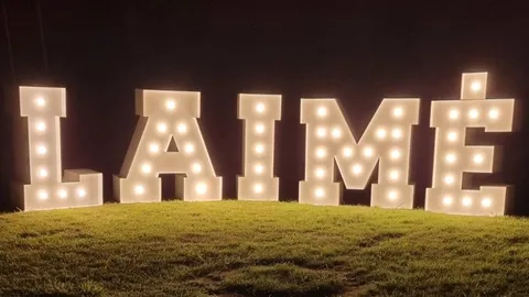 Parduodu Šviečiančias raides