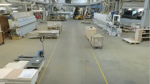 33 metus sėkmingai veikiantis baldų fabrikas su pilna infrastruktūra