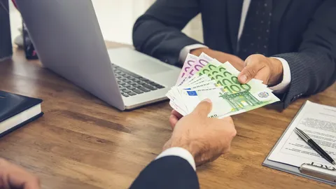 ILGALAIKĖ IR TRUMPALAIKĖ FINANSINĖ PARAMA.