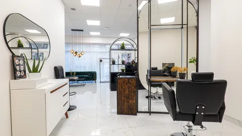 PARDUODAMAS PELNINGAS GROŽIO SALONO VERSLAS UTENOJE, AUŠROS g. 79, Dauniškio Norfos pastate